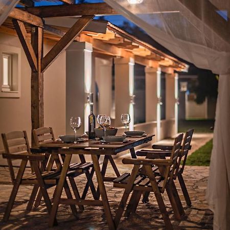 Villa Veneto Luxury Holidays Melíssia المظهر الخارجي الصورة