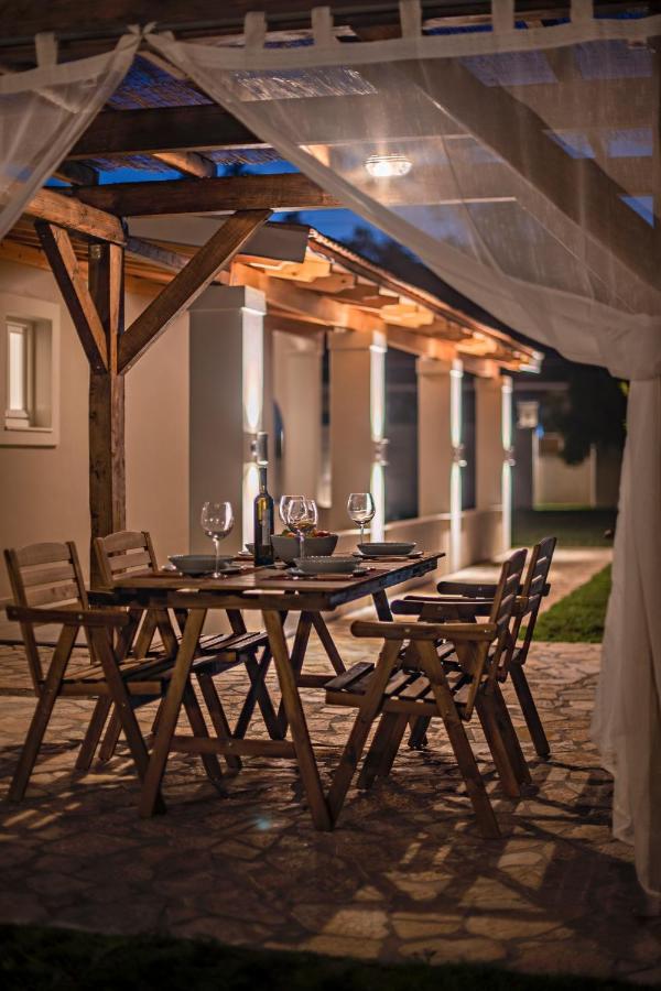 Villa Veneto Luxury Holidays Melíssia المظهر الخارجي الصورة